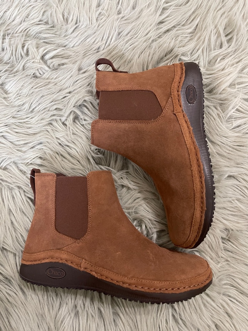 Chaco cinnamon brown paonia Chelsea boots